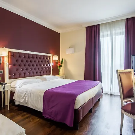 Trilussa Palace Congress & מלון 4*