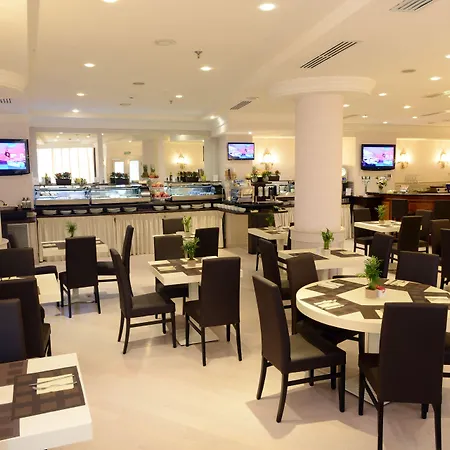 מלון Trilussa Palace Congress &